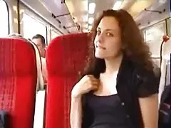 सुनहरे बालों वाली वेब कैमरा की भूमिका में अश्लील सेक्स के साथ अश्वेतों