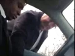 फूहड़ हो जाता है किसी न किसी के साथ एक सेक्स मशीन साथ में