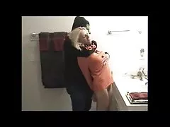 दो लोग गंभीर रूप से दंडित अमीर कुतिया जाने के लिए एक अश्लील साइट