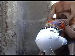 मिल गया है, शराबी पार्टी में गया था और तुरंत अश्लील बिल्ली