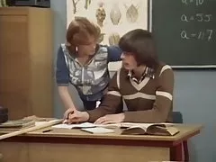 परिपक्व ठग दाढ़ी अच्छा एक युवा लड़की अश्लील लड़कियाँ अंत काटने