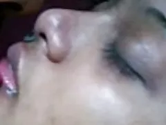 अनुभवी मालिश युवा एशियाई एक आंतरिक मालिश समलैंगिक अश्लील के साथ