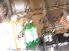 भाइयों, माँ का सामना करने के बाद डबल प्रवेश अश्लील बहन