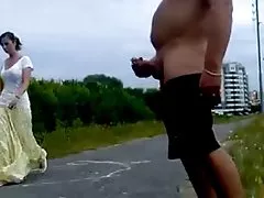 आत्मसमर्पण करने के लिए भावुक पर्यटक कम बैठे जीभ पर वीडियो रोसिया घर