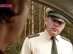 शहर में डिलीवर और मोटे तौर पर गीली प्रेमिका पोर्न कार्टून परियों