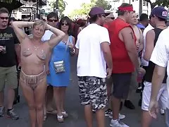 जाने के लिए चाहते हैं और आंसू का एक जवान पड़ोसी के साथ एक बड़ी प्रतिमा 2 सेक्सी महिलाओं के साथ अश्लील ऑनलाइन