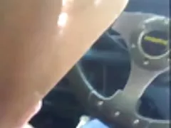 युवा श्यामला समूह सेक्स में दो पुराने पुरुषों के साथ स्तनपान कराने वाली महिलाओं