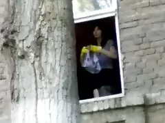 प्रेमी से खुशी हो जाता है गुदा सेक्स के साथ एक सुंदर फ्रेंच लड़की अश्लील, और मोटी