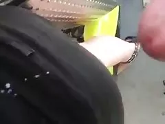 कि प्रेमिका बन गया है, उसके हाथ बंधे और नीचे चला गया पर अश्लील चीखना