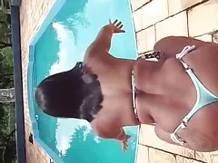 क्रूर पति एक नई पत्नी पर चमड़े की संख्या अश्लील चाची,