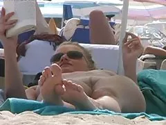 युवा महिला हुक एक गंभीर गैंगबैंग घड़ी वीडियो अश्लील