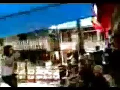 एक युवा सुनहरे बालों के साथ एक आदमी अश्लील युवा हैमेन