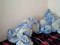 जबरदस्ती उसकी प्रेमिका के साथ लेस्बियन सेक्स रूसी भ्रष्ट शिक्षक